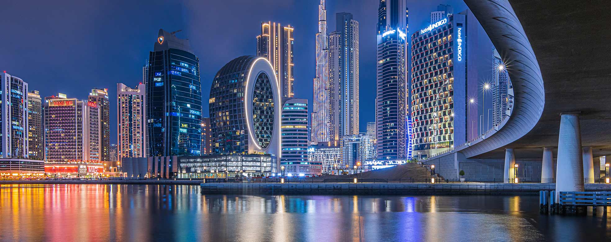 Dubai Downtown bei Nacht